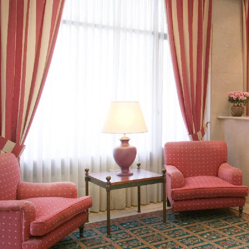 Hotel Unzaga Plaza Эйбар Экстерьер фото