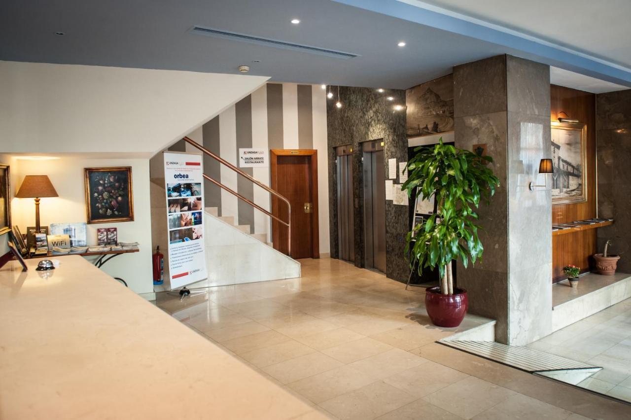 Hotel Unzaga Plaza Эйбар Экстерьер фото